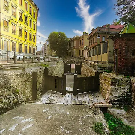 Brera Smart Attic With Self Check-in Near Porta Garibaldi شقة ميلان