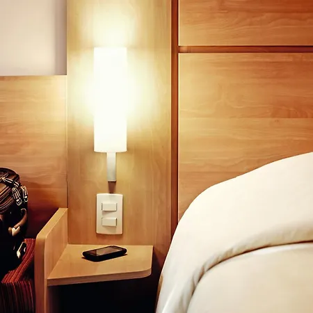 Ibis Ca' Granda Hotel 3*