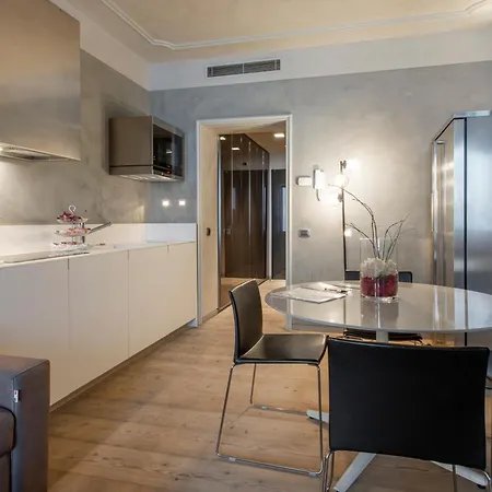 Royal - Centro Apartment *