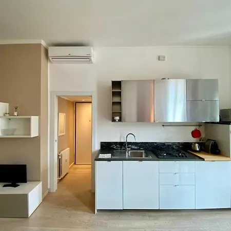 Apartmán Guesthost - Piazzale Susa Bright Flat Con Veranda