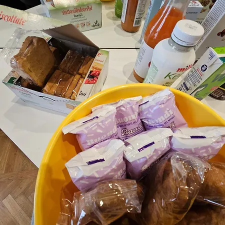 Exclusive Floor 2-bedroom Flat