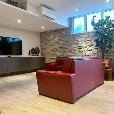 Apartment R39 Elegant With Private Parking