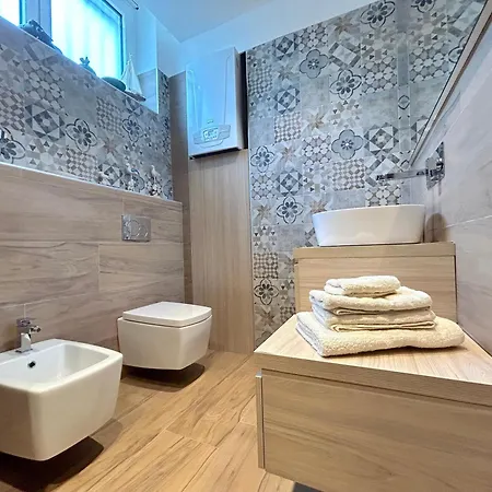 Apartamento R39 Elegant With Private Parking *