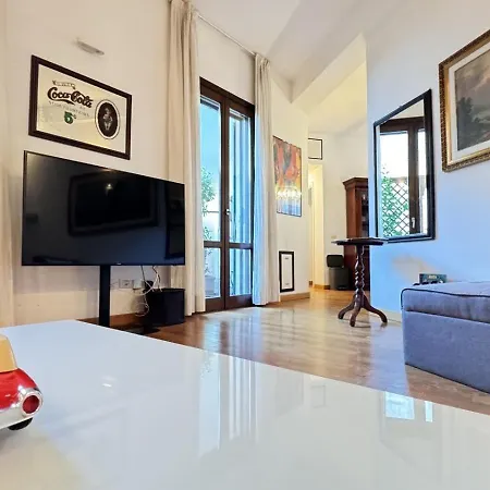 아파트 Sempione Apartament *