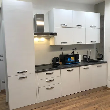 N&ghomesweethome Canova Accogliente - Affari شقة ميلان