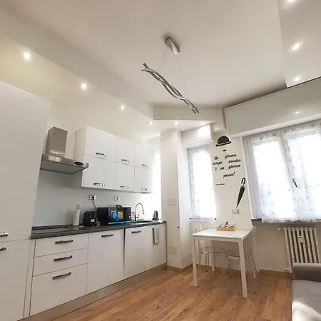 Apartment N&ghomesweethome Canova Accogliente - Affari