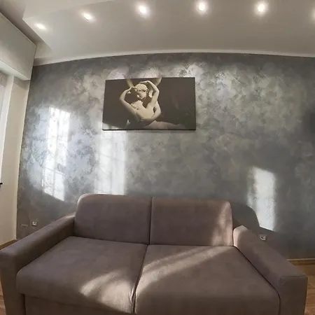 N&ghomesweethome Canova Accogliente - Affari شقة ميلان