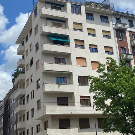 Rooftop Terrace - Elegante Attico Con Idromassaggio * Milano