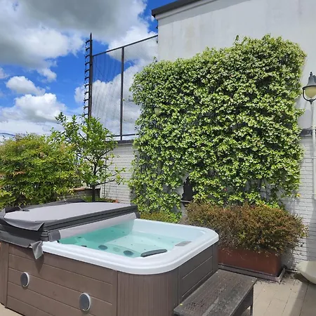 Rooftop Terrace - Elegante Attico Con Idromassaggio 아파트 *