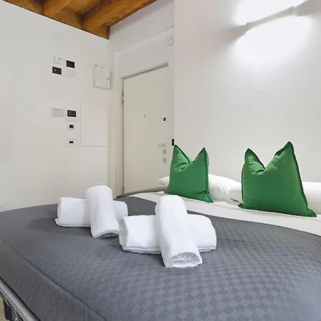 Appartamento Just Urban - Boutique With Parking And Gym