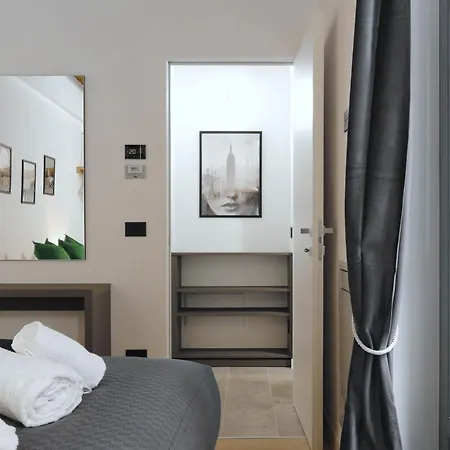 Just Urban - Boutique With Parking And Gym Daire Milano