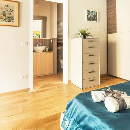 We - Monte Altissimo House - Milano