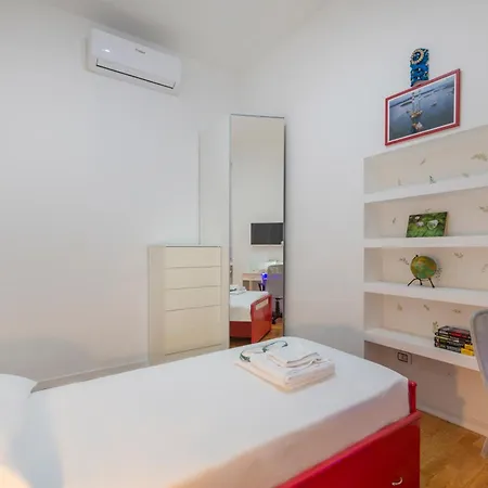 Giacosa, 71 – Comodo Per 6