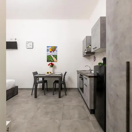 Tertulliano, 58 - Tranquillo Monolocale Apartment Milan