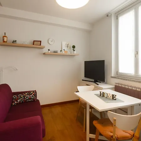 - Martesana Easy House شقة ميلان