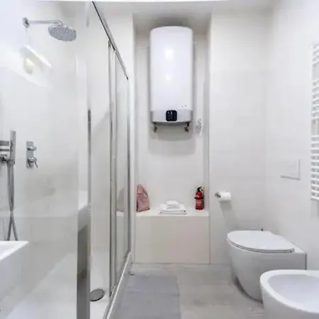 Apartament Duomo-garibaldi-isola Self Checkin *