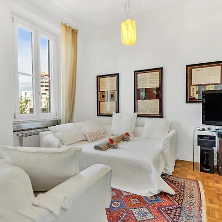 Alessia's Flat - Fontanili Milan