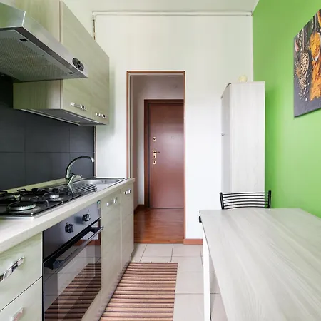 Guesthost - Cosy Milano- Bisceglie M1 *