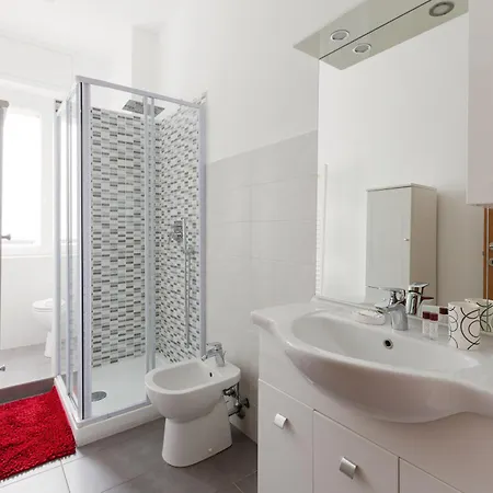 Guesthost - Cosy Milano- Bisceglie M1 Daire *