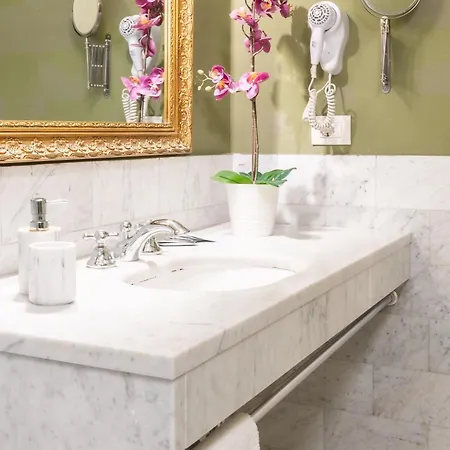 דירה - Alzaia Naviglio Grande מילאנו