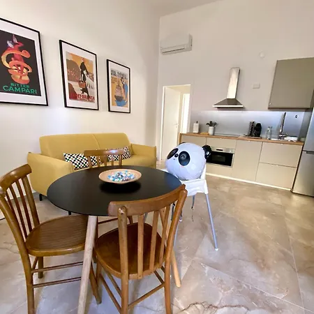 La Cadrega Apartment *