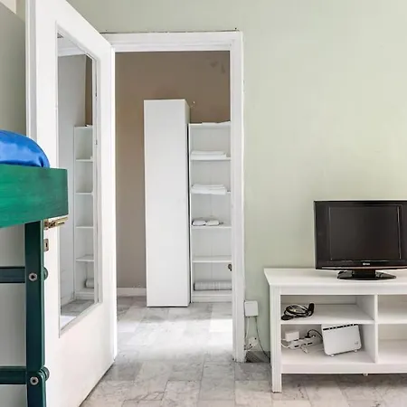 5 Minuti Dai Navigli - Wifi Gratis - Monolocale Ben Servito Appartamento *
