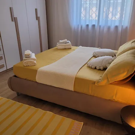 La Casa Sole Apartment *