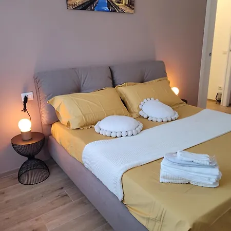 La Casa Sole * Milan