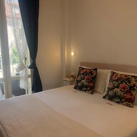 Apartment Regina In Melegnano - Wifi, Breakfast Box And Terrace Milan