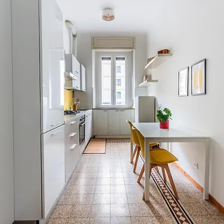 Apartment Homeby, Dimora Soperga Milan