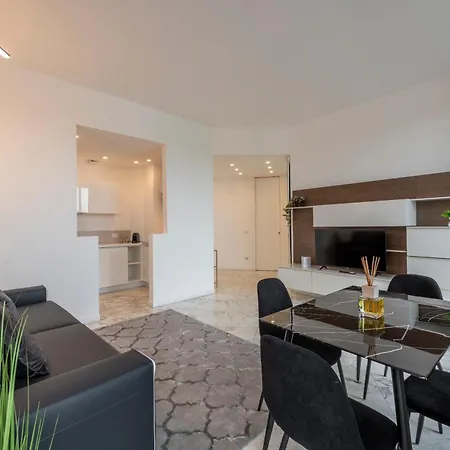Royal - Duomo Santo Stefano Apartment Mailand
