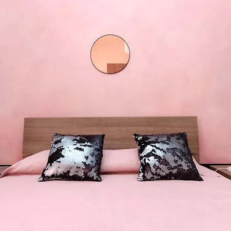 Pink 홈스테이 *