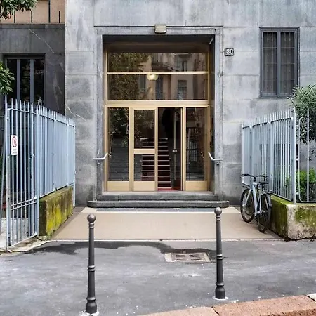 New 3 Bedrooms Apartment Milan