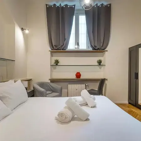 New 3 Bedrooms Apartment Milan