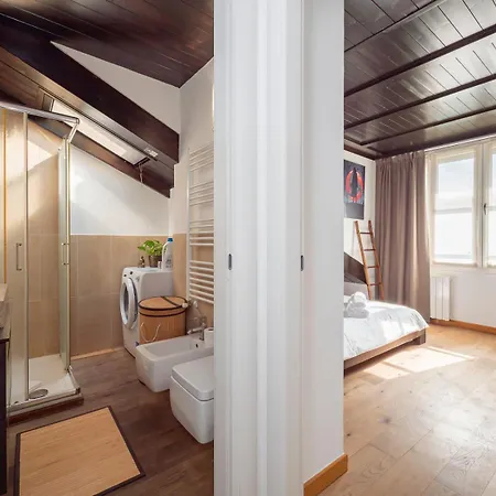 Xenia - Penthouse In Porta Venezia Apartment