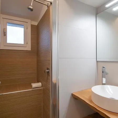 Xenia - Elegant Penthouse In Fiera Area