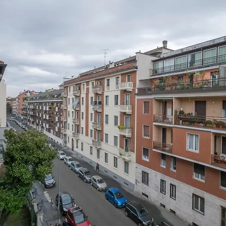 Xenia - Colorful In Fiera Area Milan