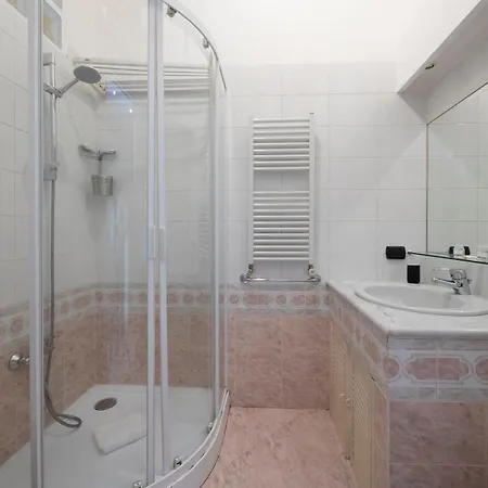 Apartment Xenia - Colorful In Fiera Area