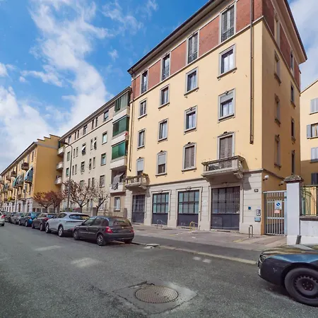 Xenia - Colorful In Fiera Area Milan