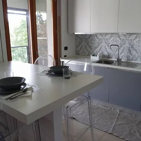 Bright, Quiet And Modern In Navigli Area Appartement