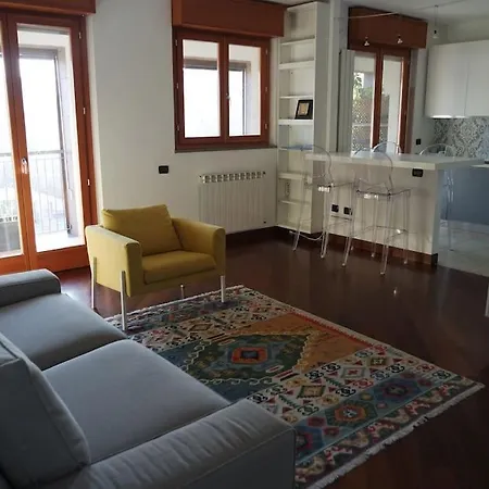 Bright, Quiet And Modern In Navigli Area Appartement