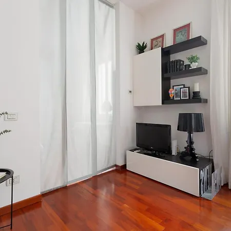 Guesthost - Porta Venezia M1 Cosy Lejlighed Milano