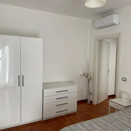 Apartment Residenza Zara Milan