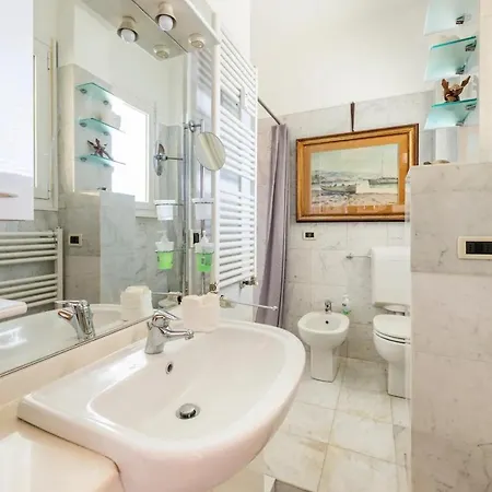 Glassy Апартаменты *