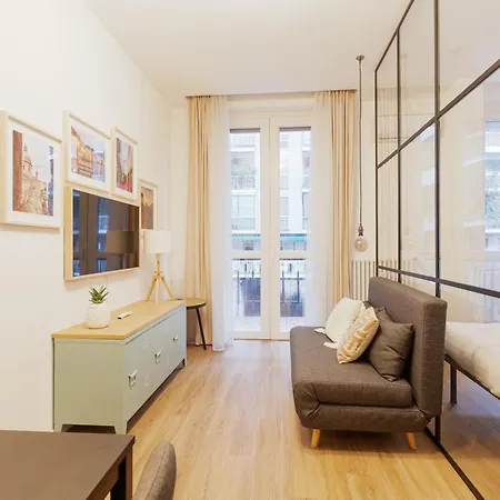Pasteur M1 - Zen With Balcony