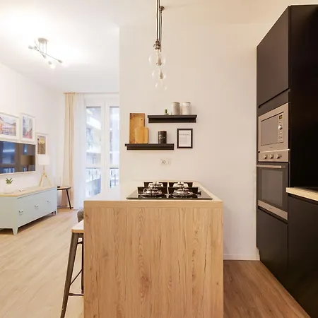 Pasteur M1 - Zen With Balcony Apartment