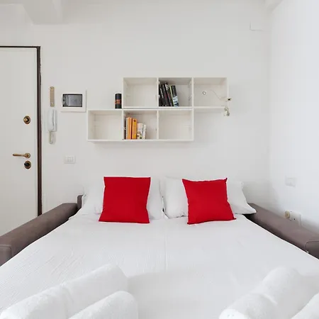 Guesthost - Sant'ambrogio Modern * Milano