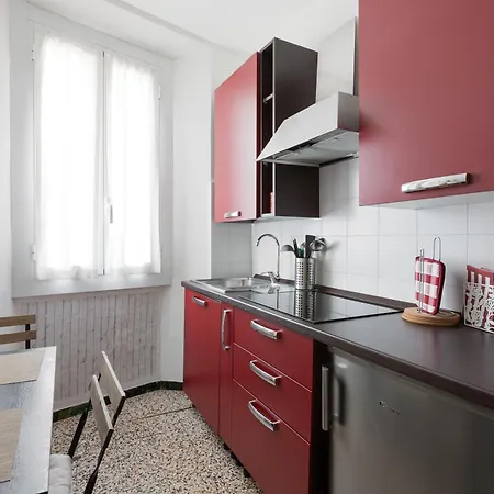 Guesthost - Sant'ambrogio Modern Appartamento *