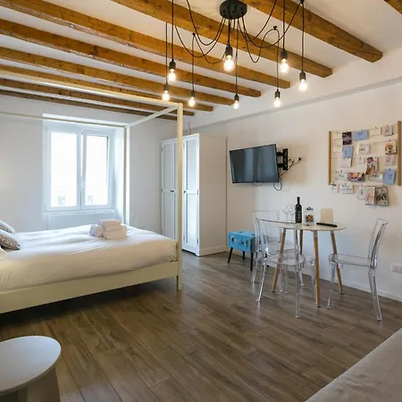 Navigli - Vigevano 45 & Casale 3a Apartmán *