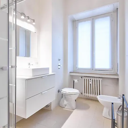 Porta Nuova Lusso 8 Minuti Dal Duomo 아파트 *